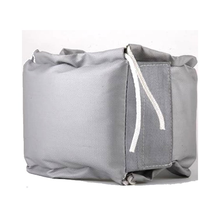 Removable insulation jacket for a valve body, flange and union